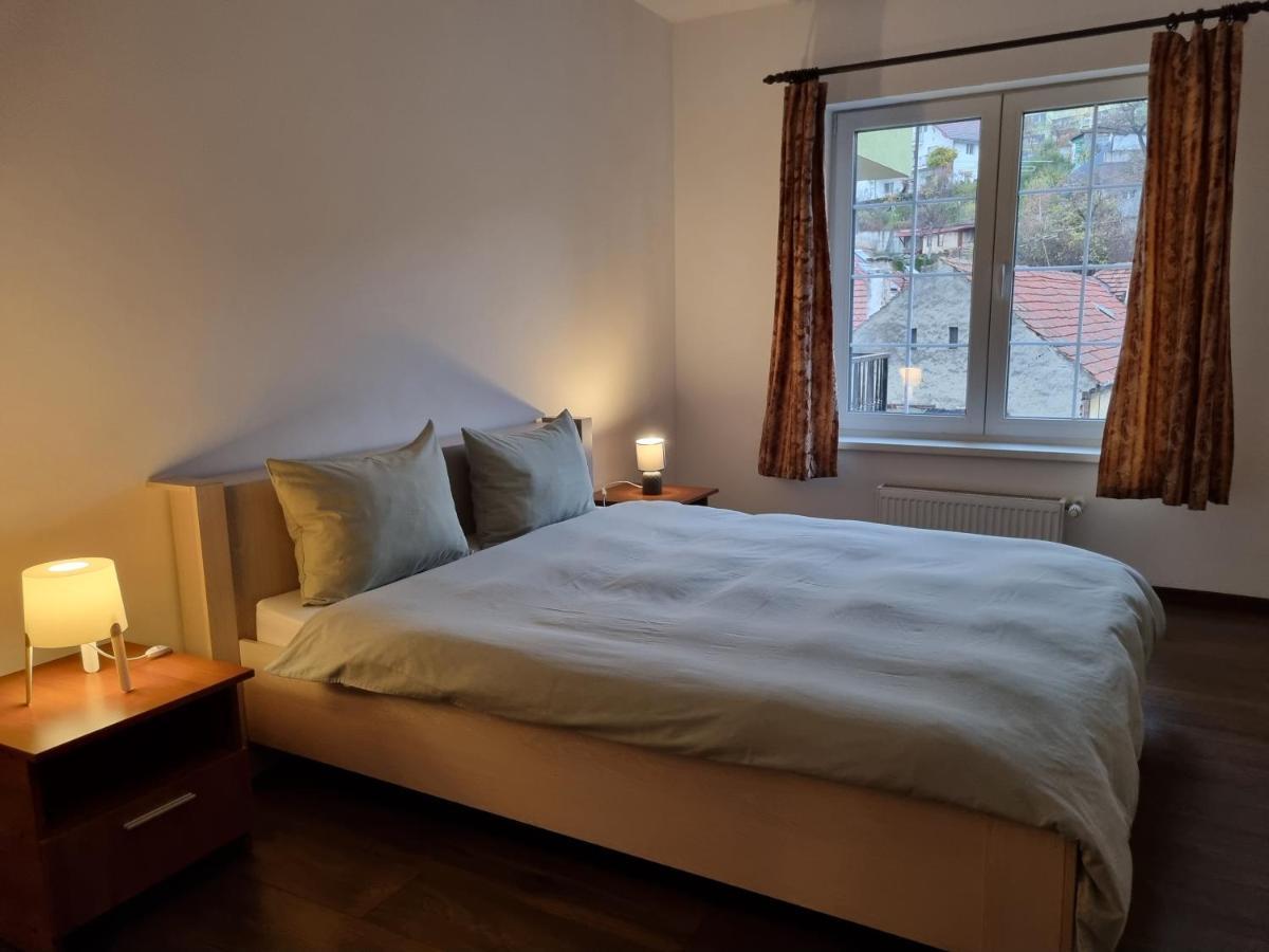 Avram Iancu Private Apartment With Ac Braşov Eksteriør billede